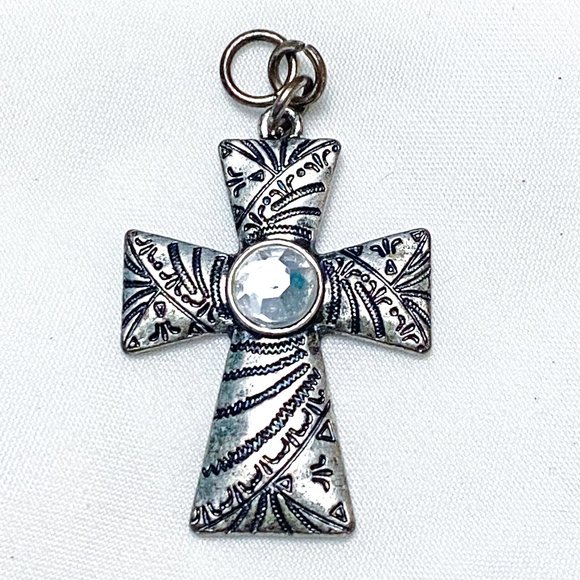 Cross Pendant - Picture 1 of 2